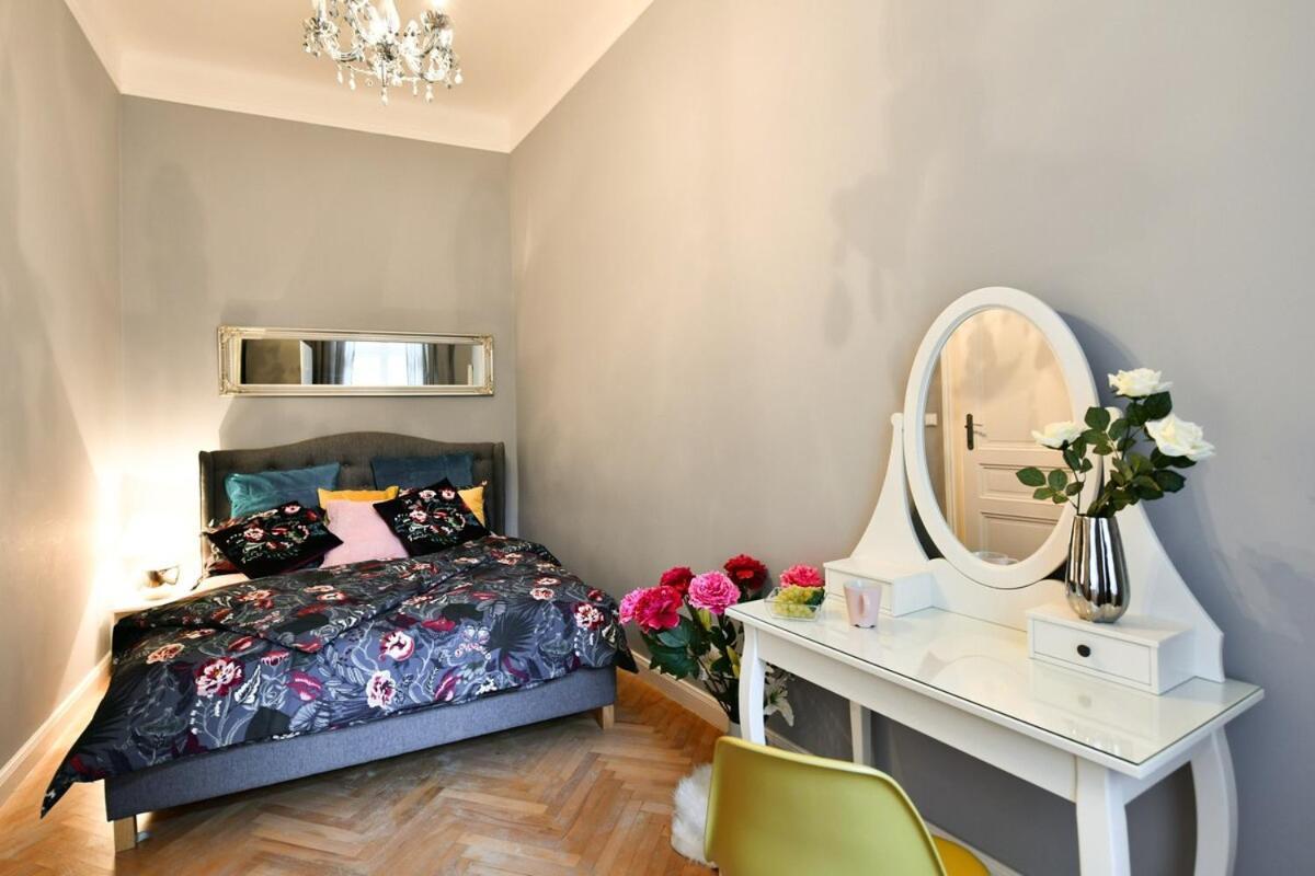 Cityscape Wenceslas Square Apartment Prag Exteriör bild