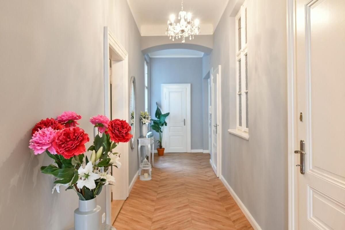 Cityscape Wenceslas Square Apartment Prag Exteriör bild